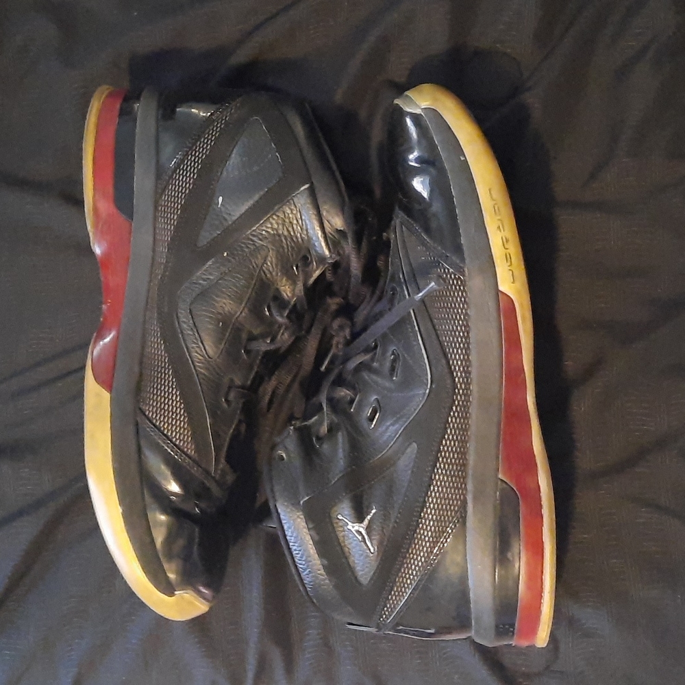 Jordan Retro 16.5 Team "Black Varsity Red"